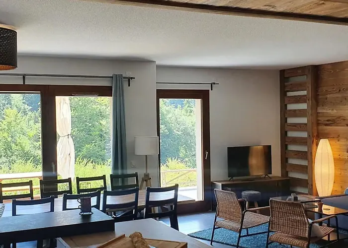 شقة With Terrace Sleeps 8 Village Centre *